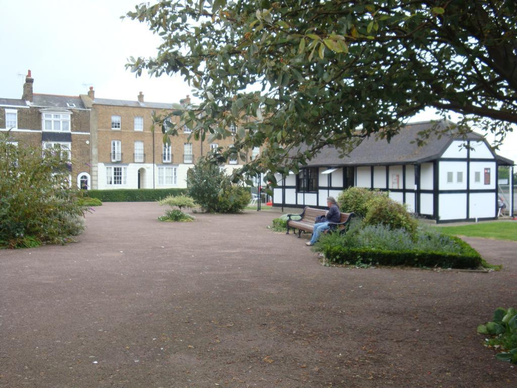 Spencer Court Hotel Ramsgate Bagian luar foto
