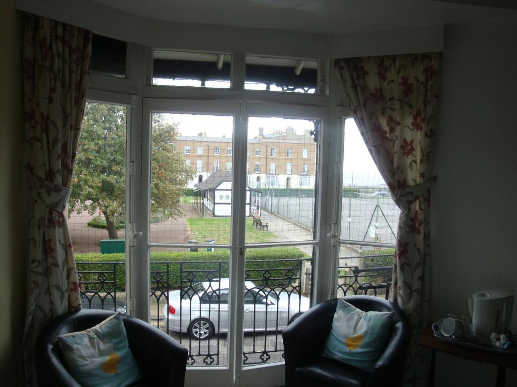 Spencer Court Hotel Ramsgate Bagian luar foto