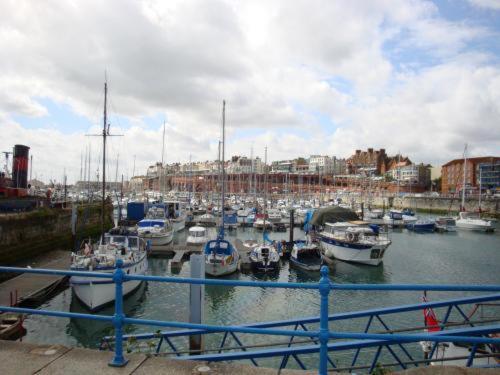 Spencer Court Hotel Ramsgate Bagian luar foto